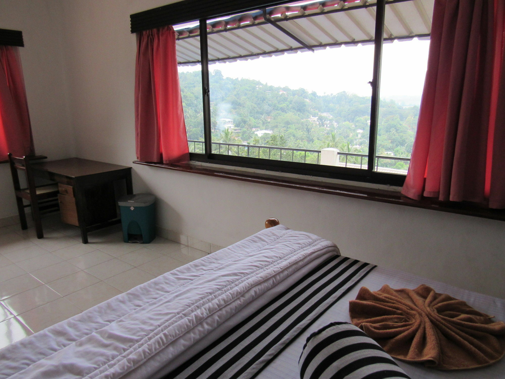 King Leisure Residence Kandy Buitenkant foto