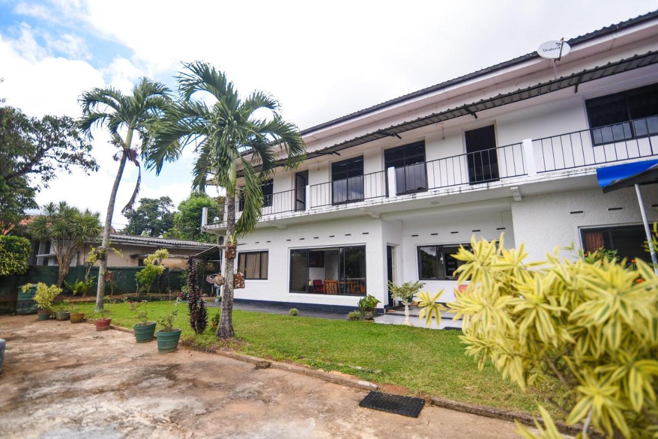 King Leisure Residence Kandy Buitenkant foto